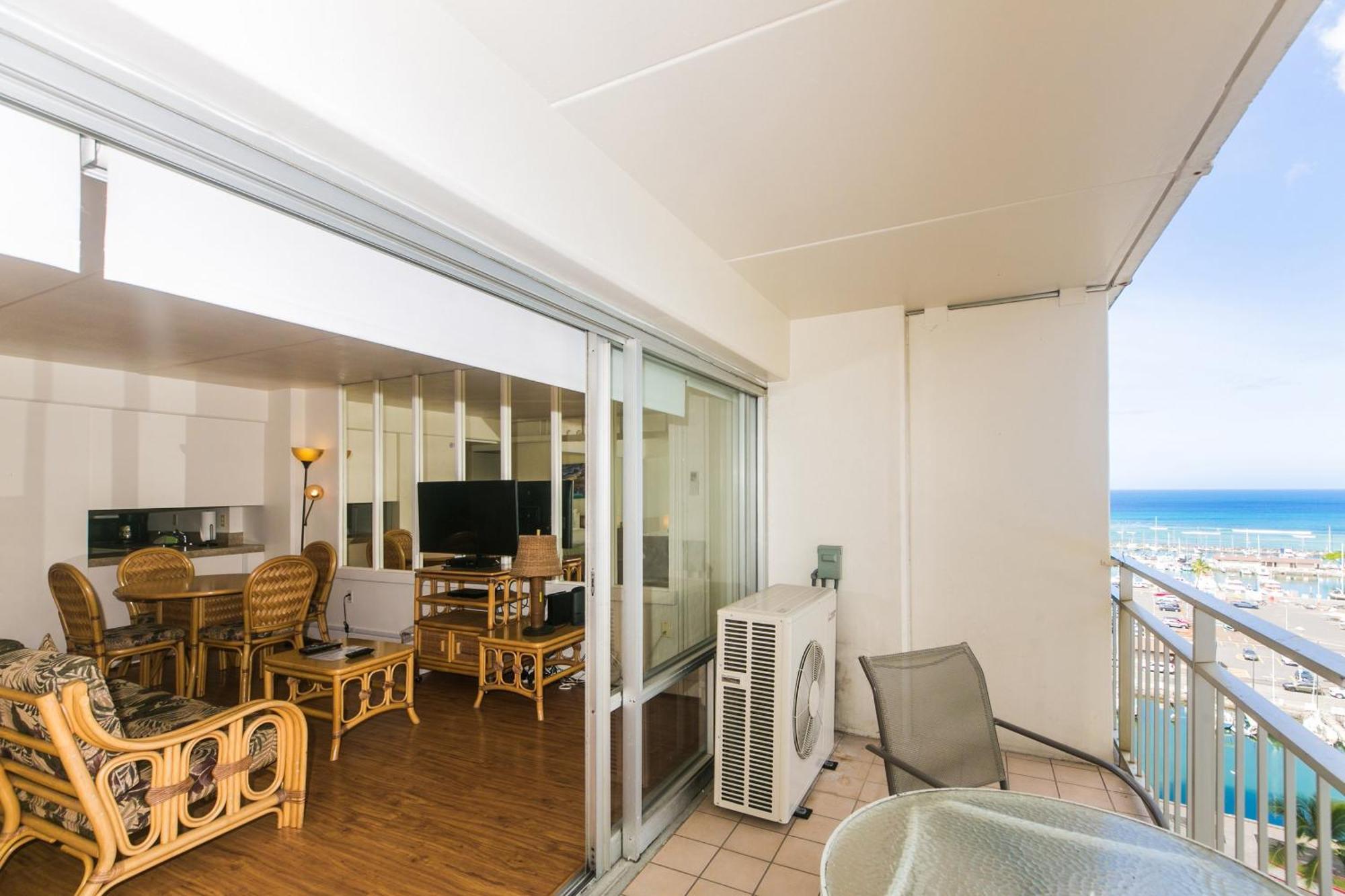 Ilikai Tower 1127 Yacht Harbor View 1Br Apartment Honolulu Bagian luar foto